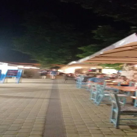 Aranypart Plazs Korzo Apartman Alloggio in famiglia Siófok